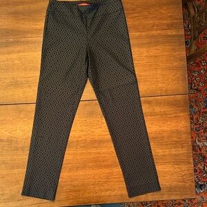 Women’s Black Patterned Tapered Pants